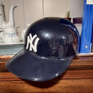 MLB New York Yankees Fanwear Adjustable Novelty Hat